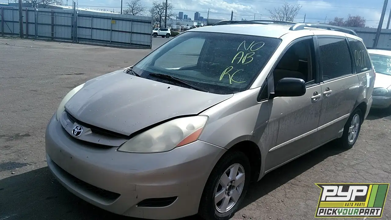 Photo of 2007 Toyota Sienna