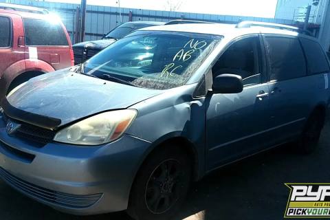 Photo of 2005 Toyota Sienna