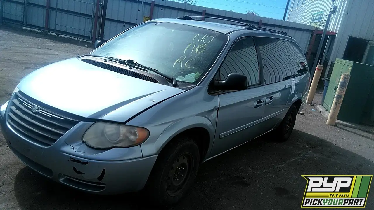 Photo of 2006 Chrysler Town & Country