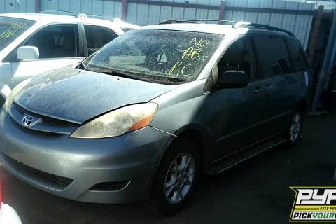 Photo of 2006 Toyota Sienna