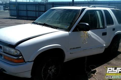 Photo of 2002 Chevrolet Blazer