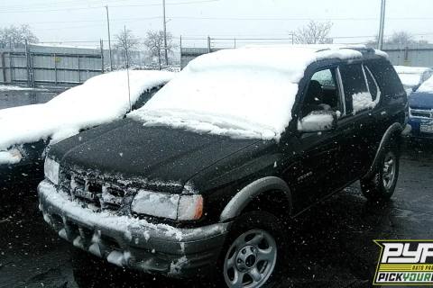 Photo of 2002 Isuzu Rodeo