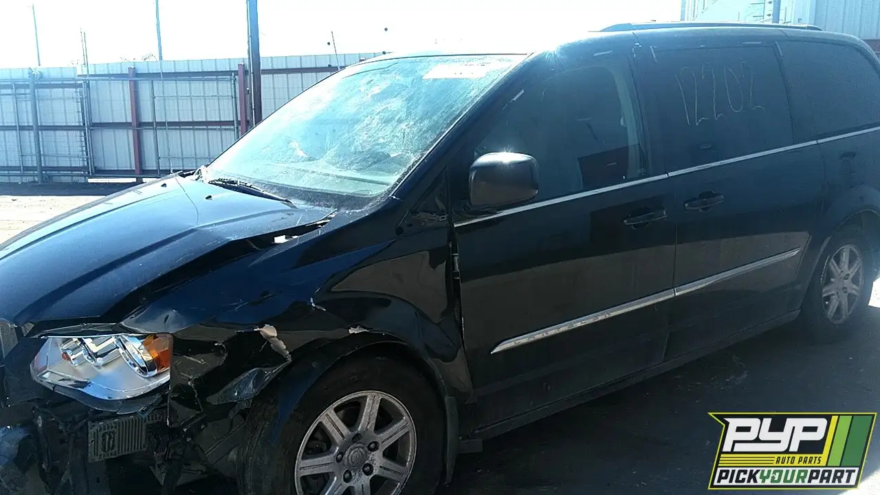 Photo of 2012 Chrysler Town & Country