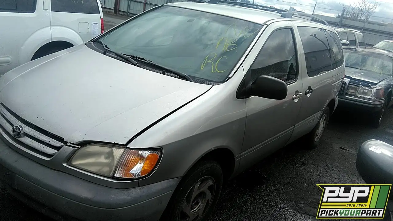 Photo of 2001 Toyota Sienna
