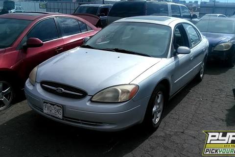 Photo of 2001 Ford Taurus