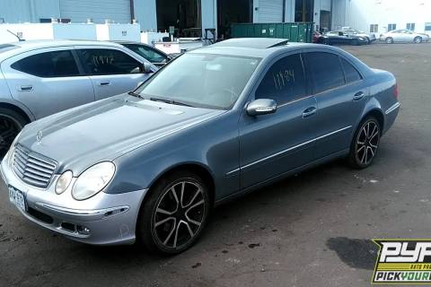 Photo of 2004 Mercedes-Benz E320