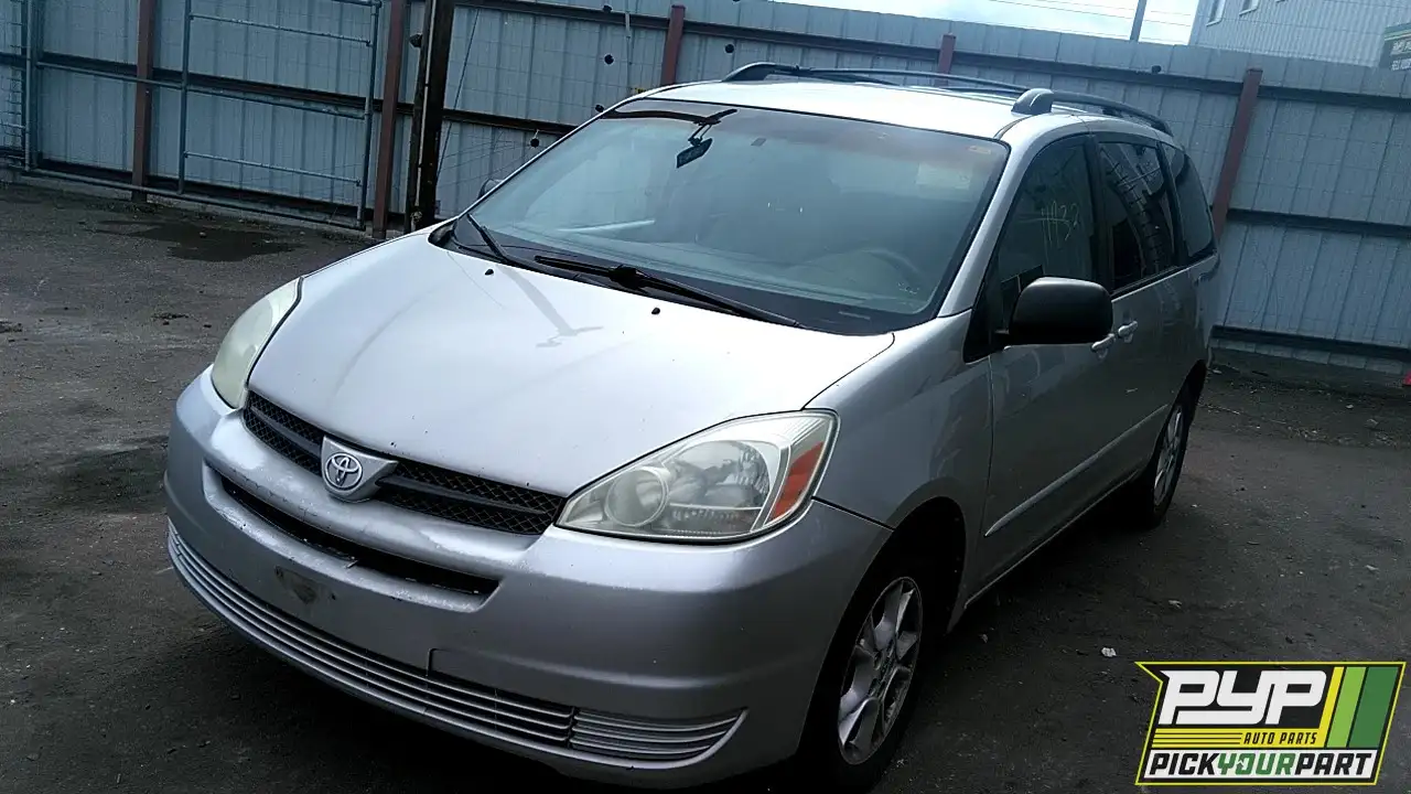 Photo of 2004 Toyota Sienna