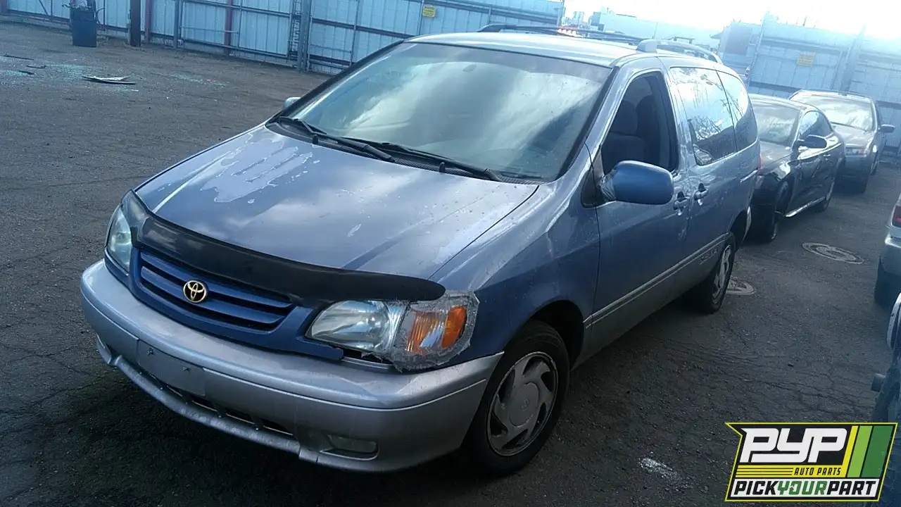 Photo of 2001 Toyota Sienna