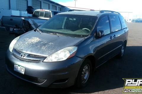Photo of 2010 Toyota Sienna