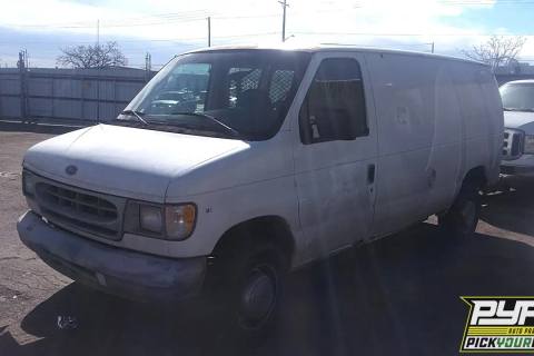 Photo of 2001 Ford E-250 Econoline