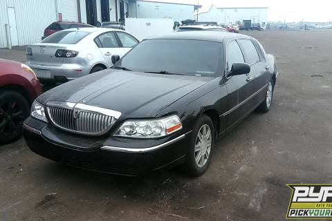 Photo of 2007 Lincoln Town Car