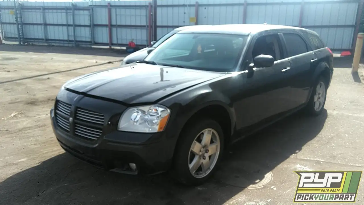 Photo of 2005 Dodge Magnum
