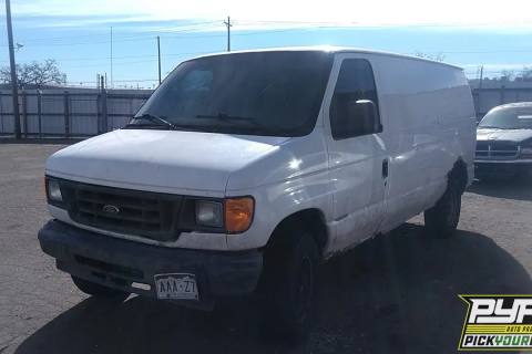 Photo of 2006 Ford E-250