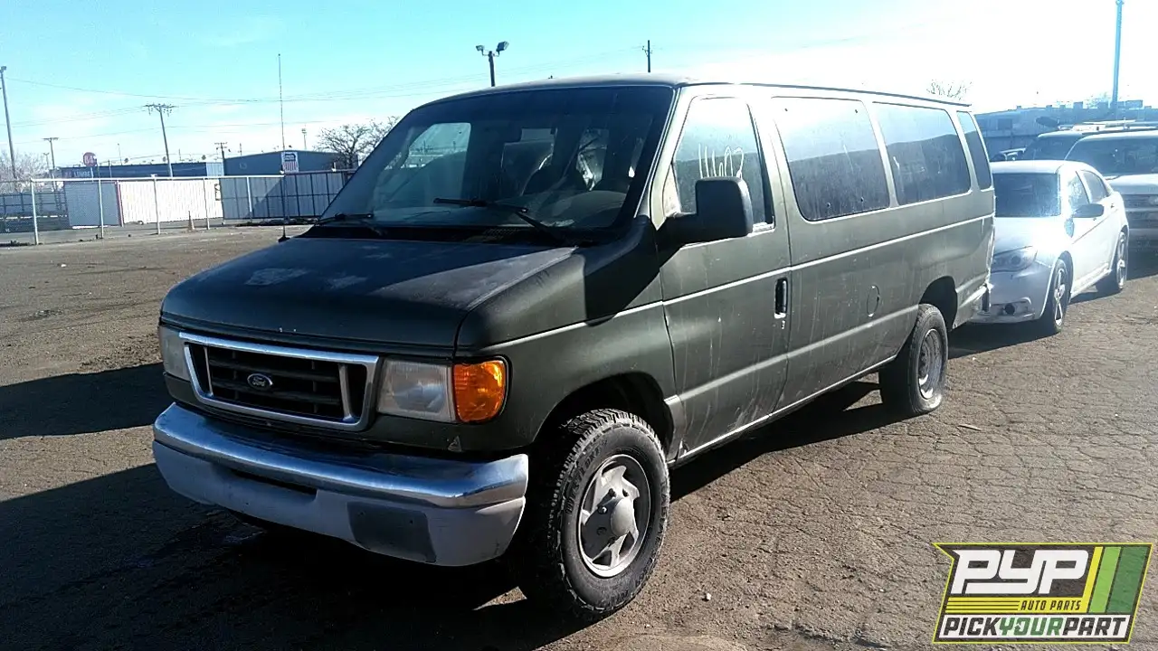 Photo of 2005 Ford E-350 Club Wagon
