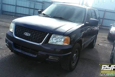 Photo of 2004 Ford Expedition