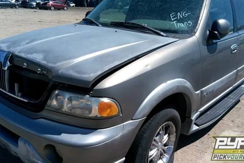 Photo of 2001 Lincoln Navigator