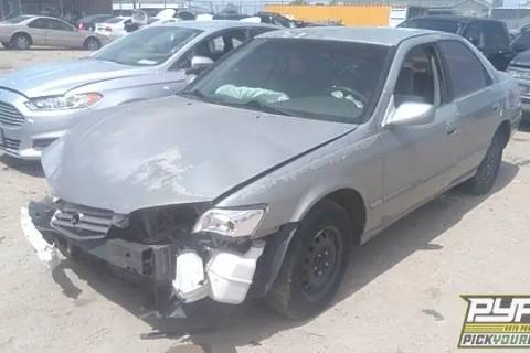 Photo of 1998 Toyota Camry