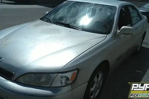 Photo of 1998 Lexus Es300