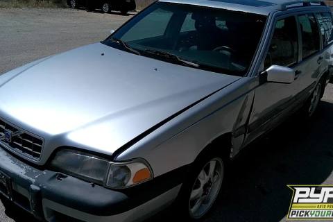 Photo of 2000 Volvo V70