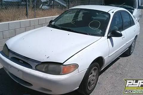 Photo of 1997 Ford Escort