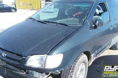 Photo of 1998 Toyota Sienna