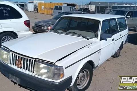 Photo of 1986 Volvo 244