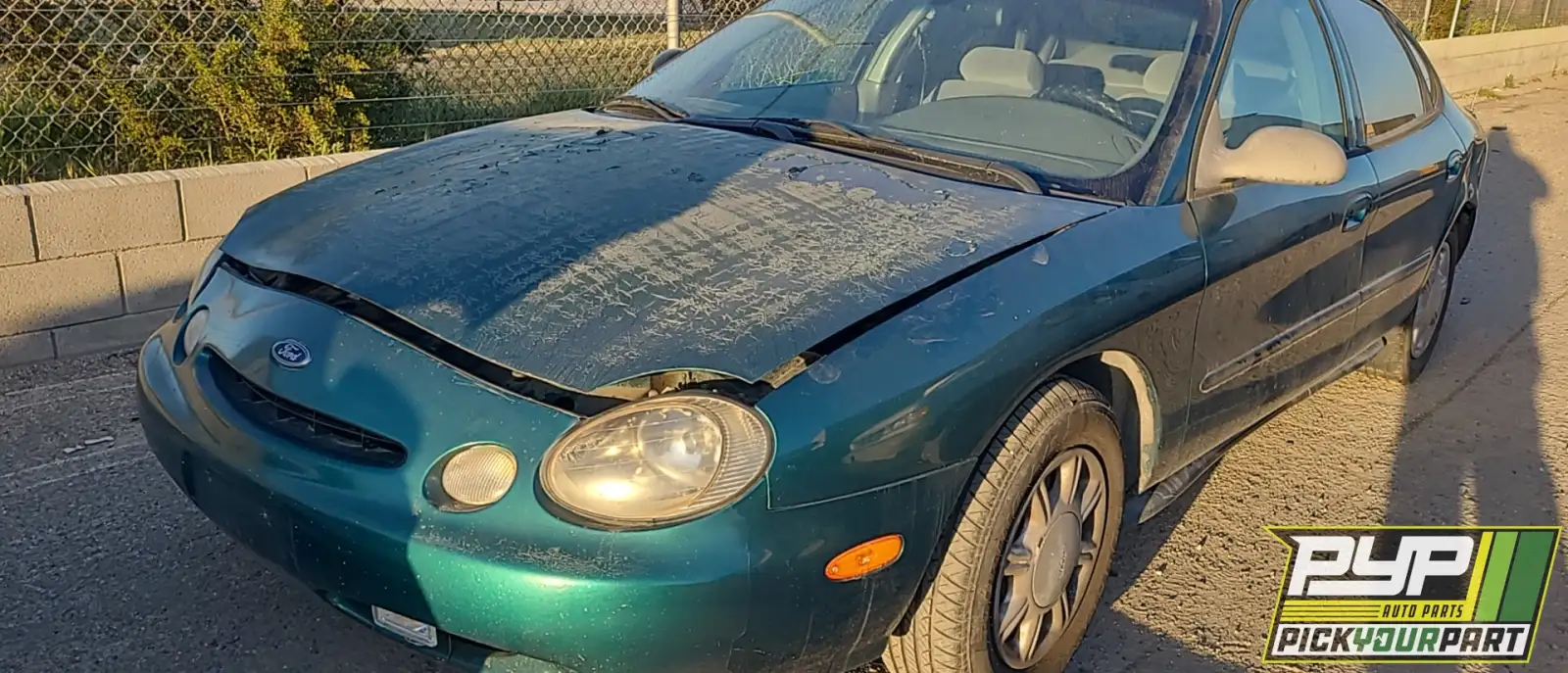 Photo of 1997 Ford Taurus