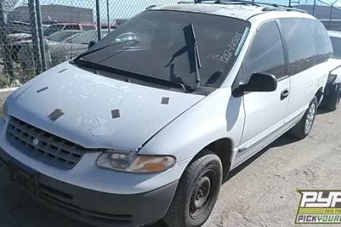 Photo of 1997 Plymouth Voyager