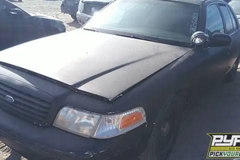 Photo of 1999 Ford Crown Victoria