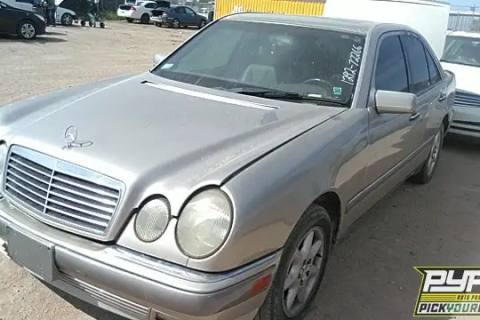 Photo of 1996 Mercedes-Benz E320