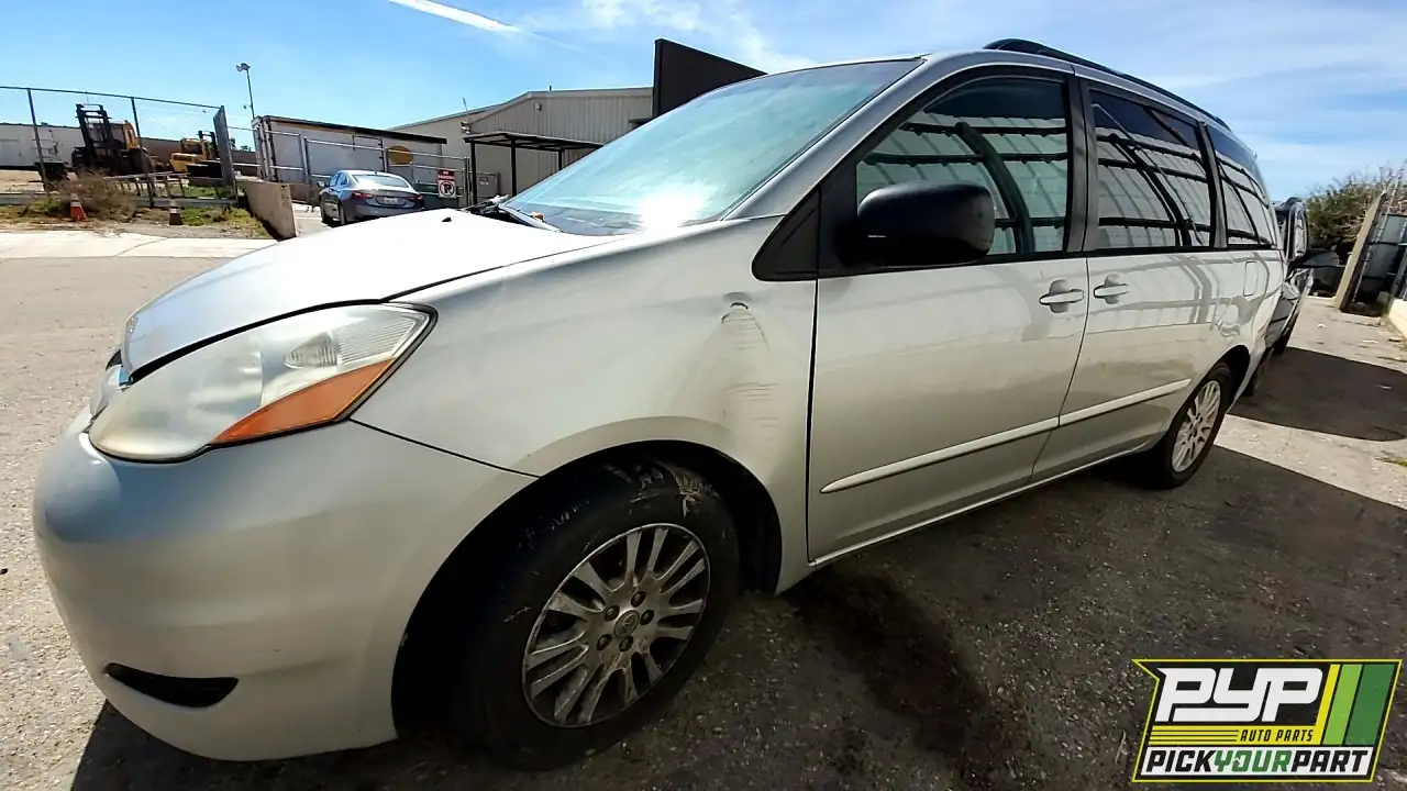 Photo of 2009 Toyota Sienna
