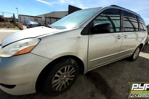 Photo of 2009 Toyota Sienna