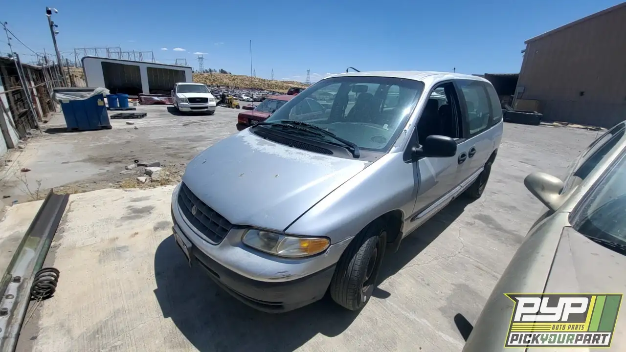Photo of 2000 Chrysler Voyager