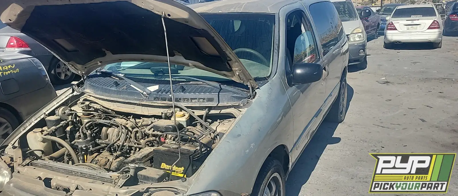 Photo of 1999 Nissan Quest