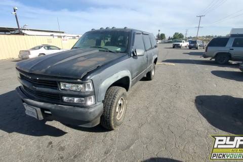 Photo of 2000 Chevrolet Tahoe
