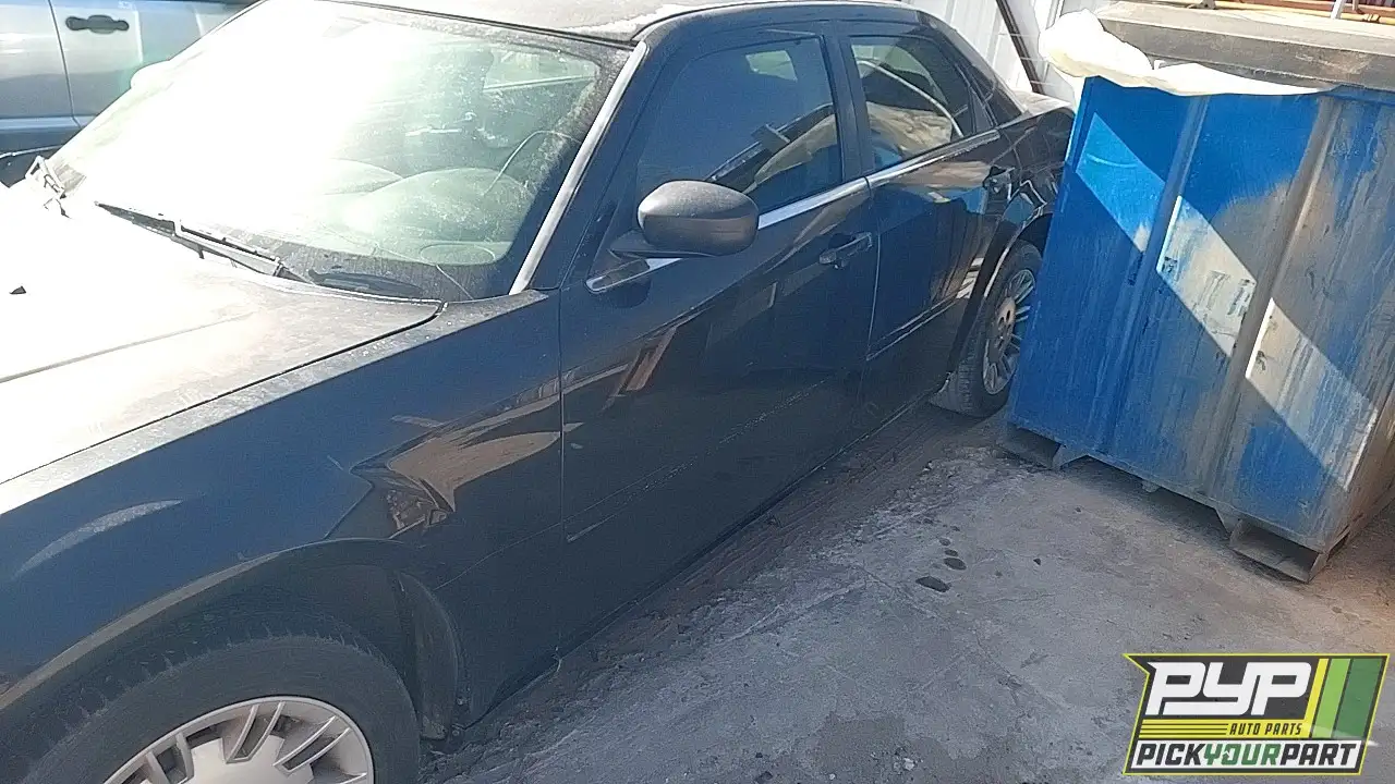 Photo of 2005 Chrysler 300