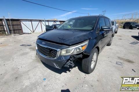 Photo of 2015 Kia Sedona