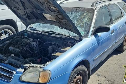 Photo of 1999 Suzuki Esteem
