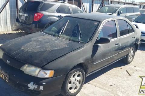 Photo of 1999 Nissan Sentra