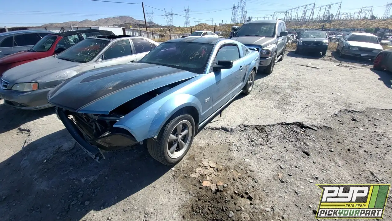 Photo of 2005 Ford Mustang