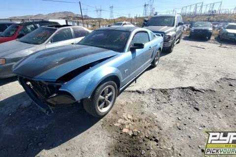 Photo of 2005 Ford Mustang