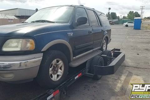Photo of 2002 Ford Expedition
