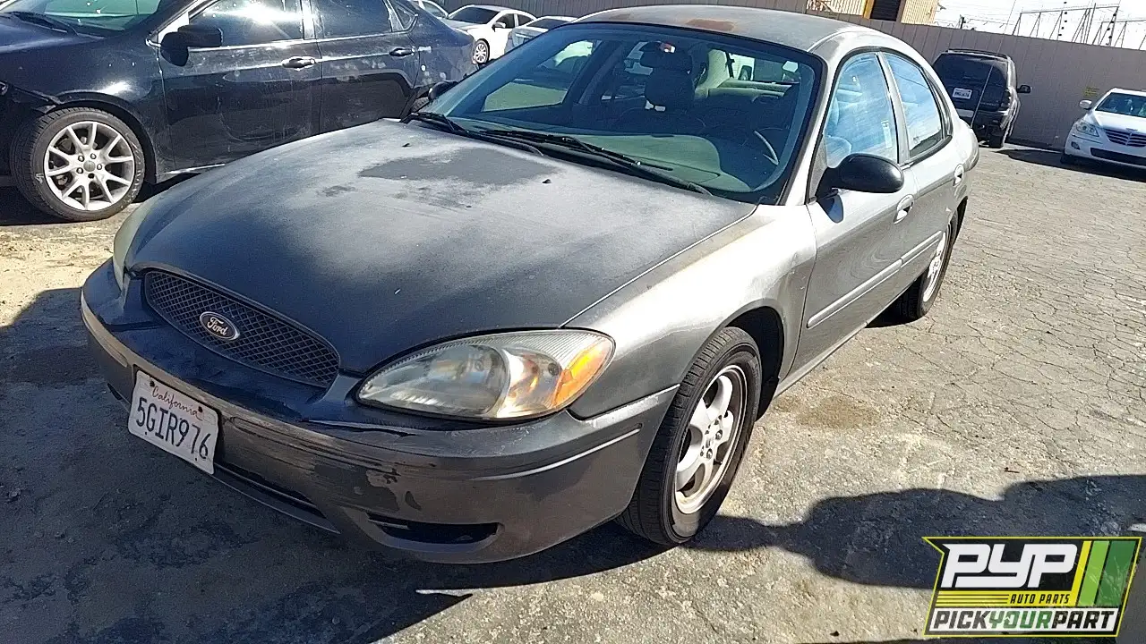 Photo of 2004 Ford Taurus