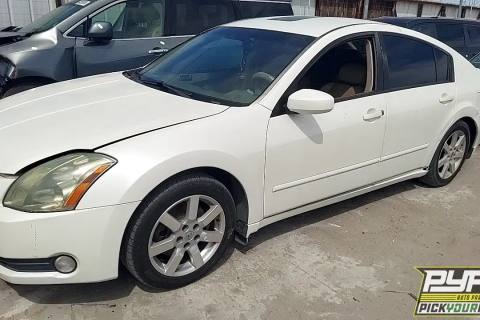 Photo of 2004 Nissan Maxima
