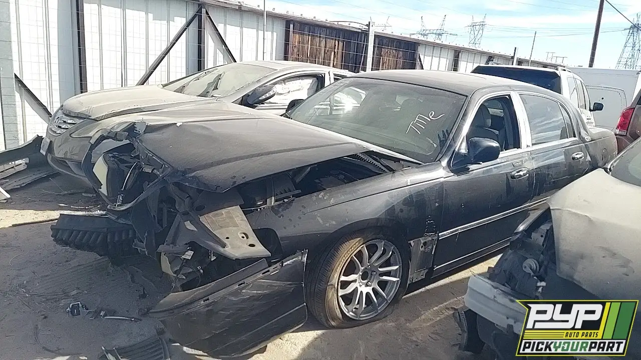 Photo of 2006 Lincoln Town Car