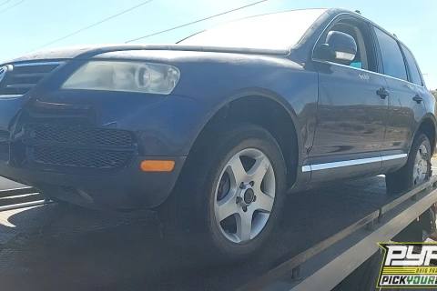 Photo of 2005 Volkswagen Touareg