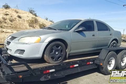 Photo of 2004 Dodge Stratus