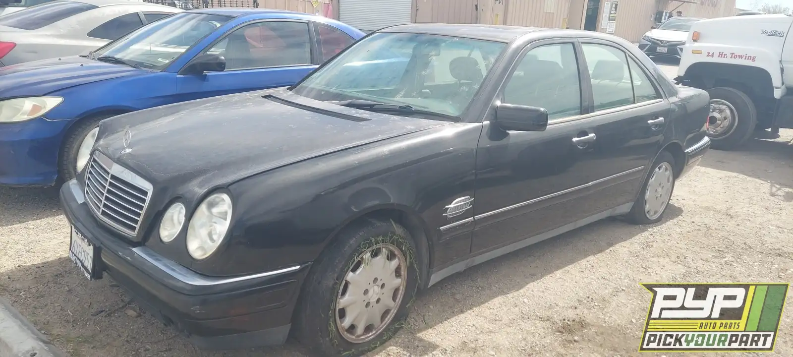Photo of 1999 Mercedes-Benz E320