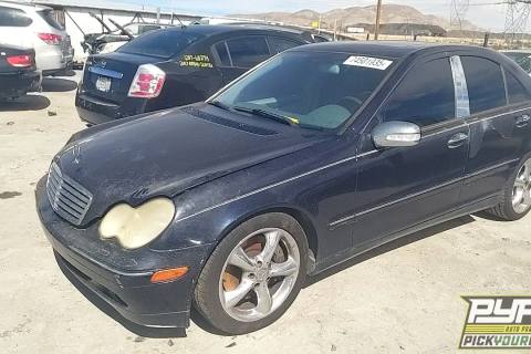 Photo of 2004 Mercedes-Benz C320