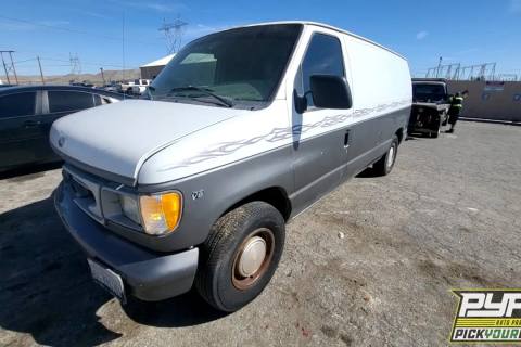 Photo of 2000 Ford E-150 Econoline